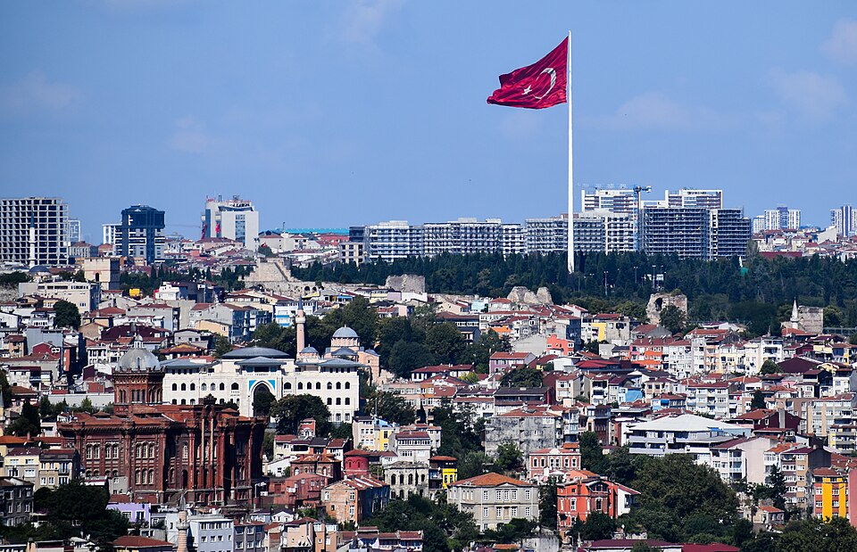 Çamlıca Tepesi