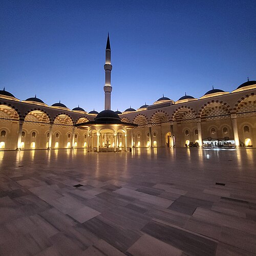 Büyük Çamlıca Camii