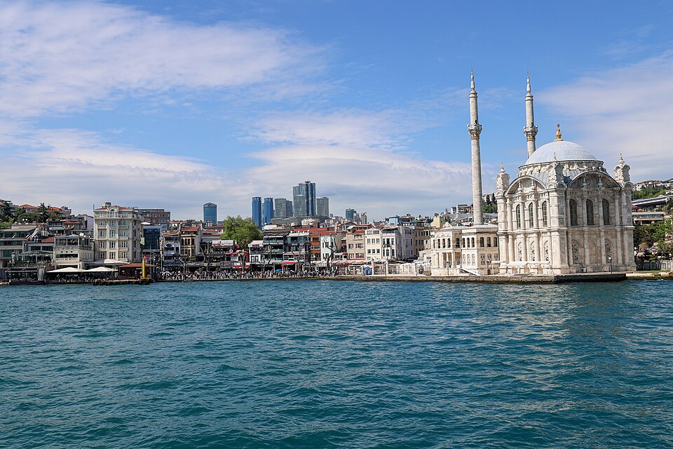 Ortaköy Meydanı